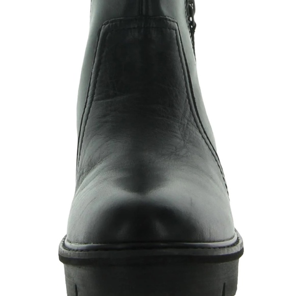 Clarks Boots NIB size 10 - Picture 3 of 7